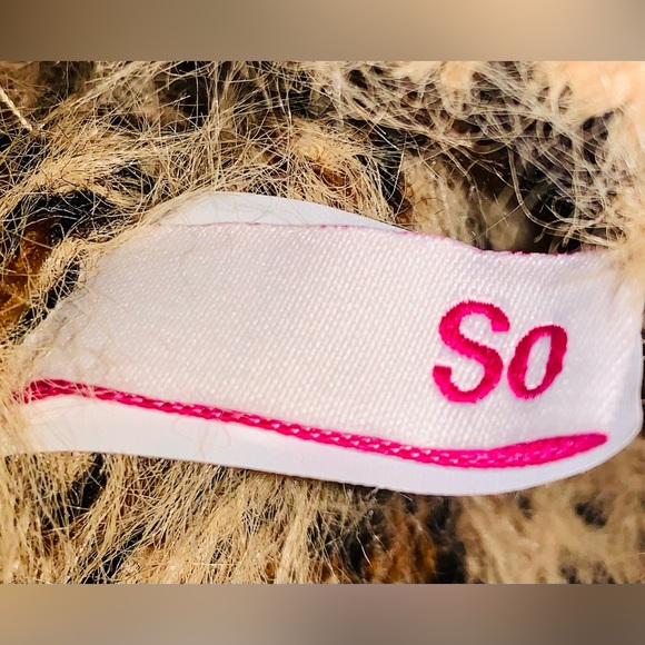 NWT SO WOMEN’S KNITTED FURRY LEOPARD 🐆 BEANIE HAT, OS, BNWT - Picture 6 of 7